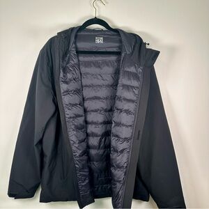 Great Condition- Women’s 32 Degrees- Black Hooded Jacket-Puffer lined- XXL